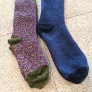 2 Pair Tey Art Inc. Alpaca Socks Large & Medium